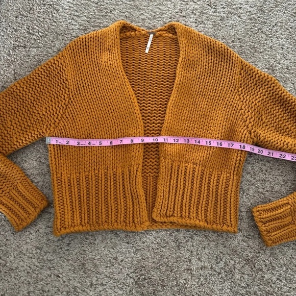 Free People Glow For It Crop Cardigan Sweater
 Size XS
Mustard yellow - Picture 10 of 12